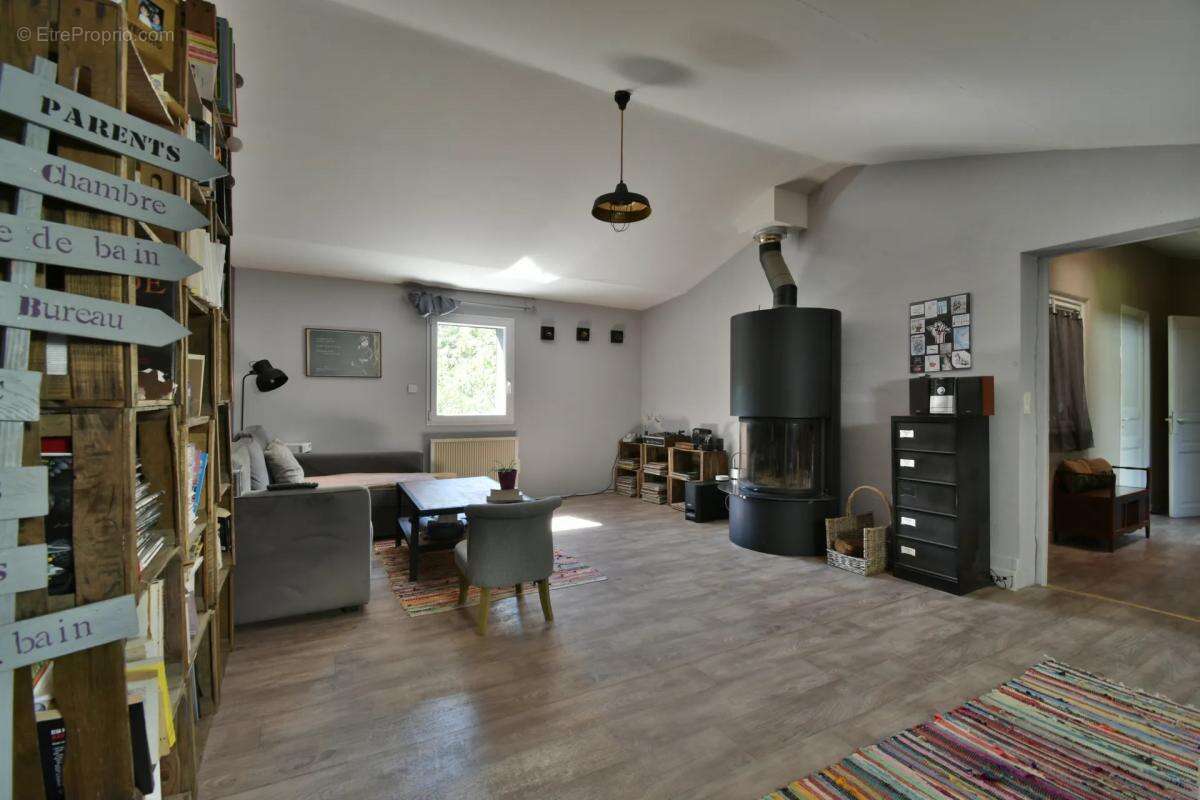 Maison à MAS-DE-LONDRES