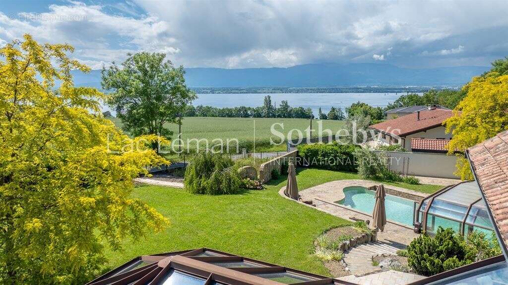 Maison à CHENS-SUR-LEMAN