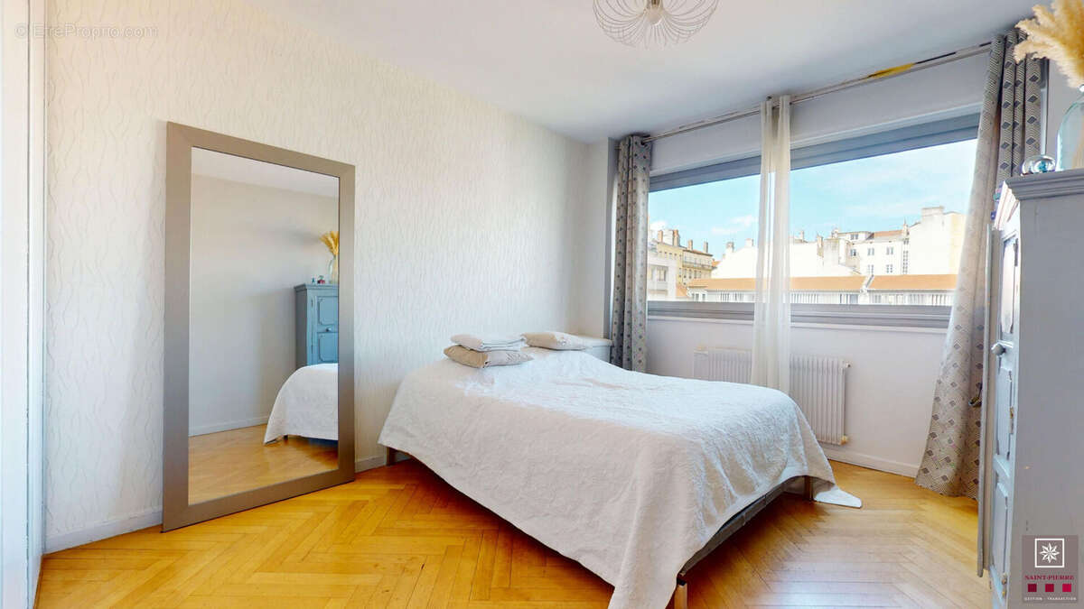 Appartement à LYON-6E