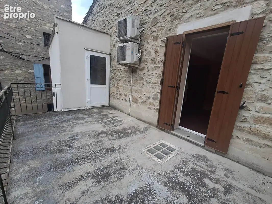 Maison en pierre  avec terrasse - photo 2
