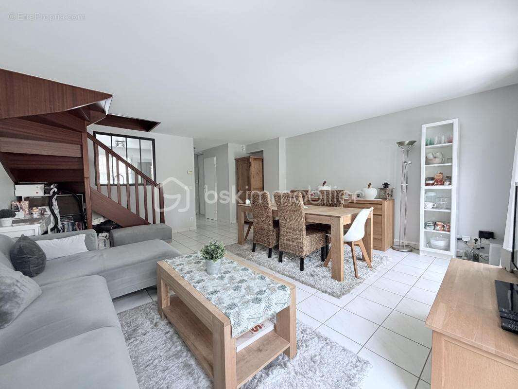 Maison à CORBEIL-ESSONNES