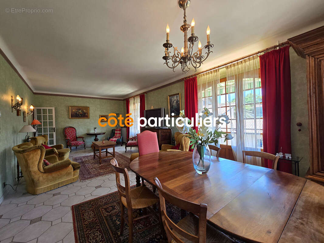 Maison 4 chambres jardin et double garage - photo 2