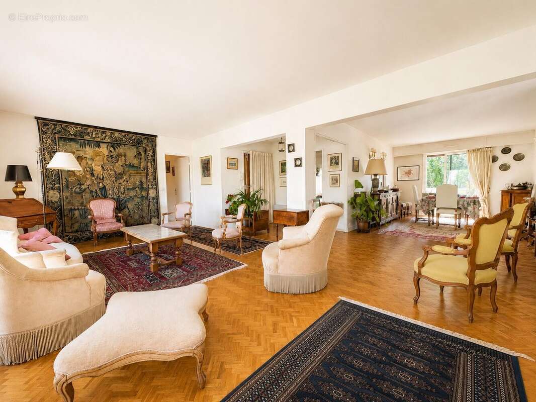 Appartement à LE VESINET
