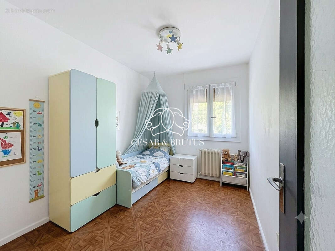 Maison 108 m² à Riorges  - photo 9