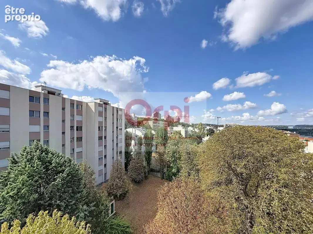 Appartement à ISSY-LES-MOULINEAUX