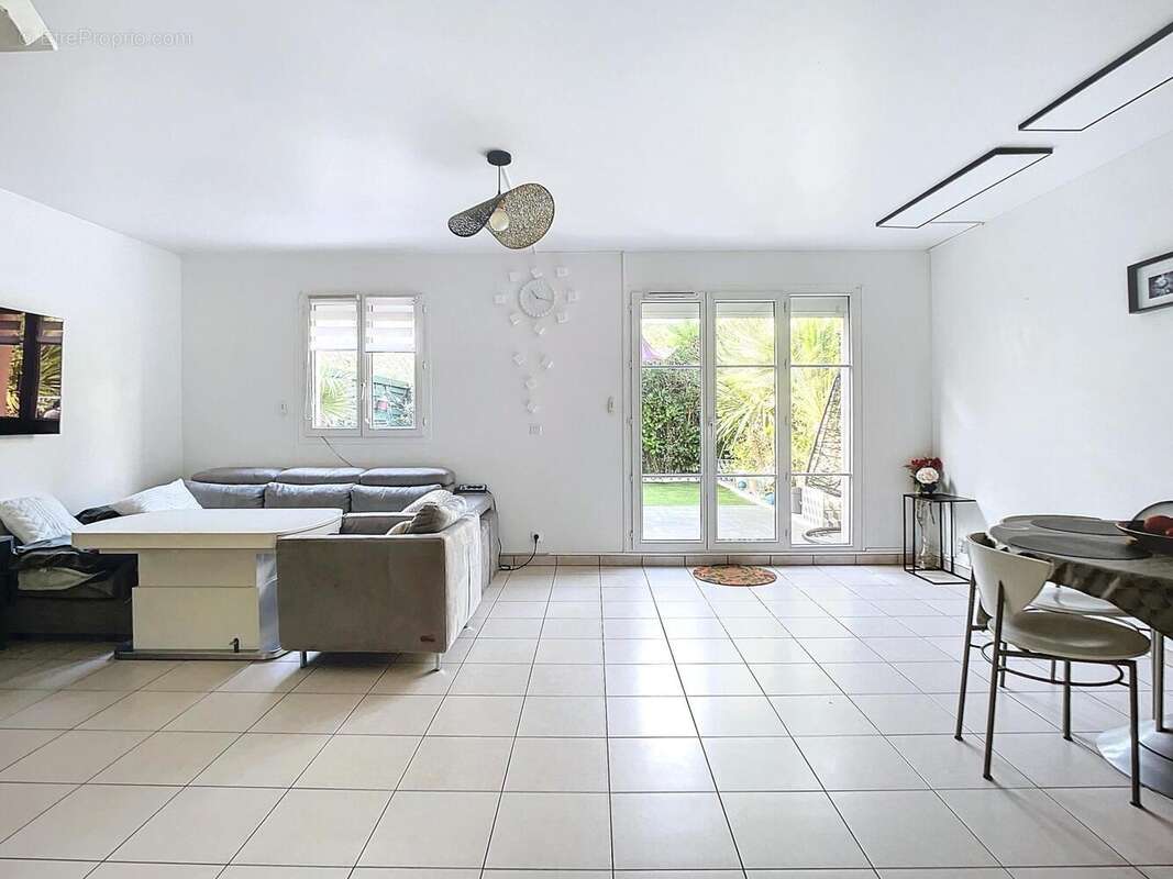 Photo 2 - Maison à ALFORTVILLE