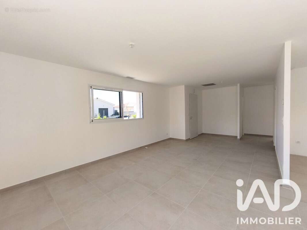 Maison 103 m² à Estillac  - photo 6