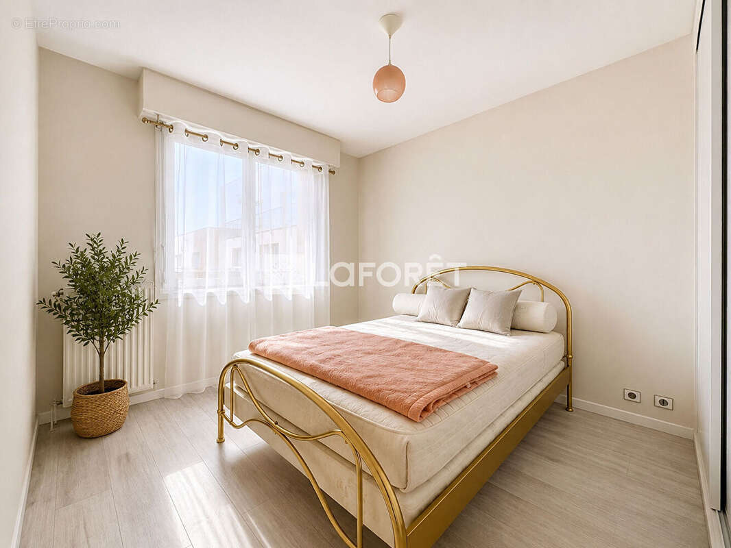 Appartement à SURESNES