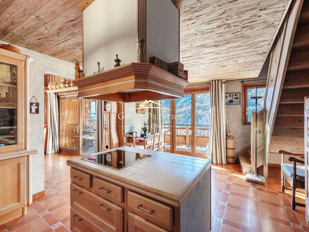 Maison à SAINT-MARTIN-DE-BELLEVILLE