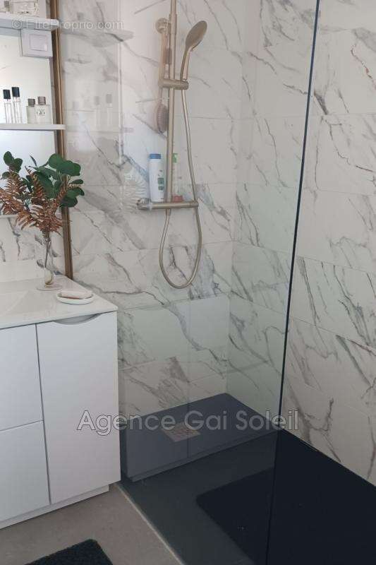 Maison à NISSAN-LEZ-ENSERUNE