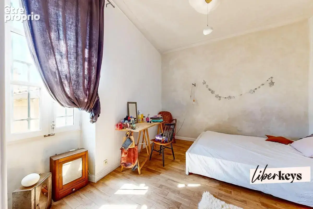 Appartement de caractère- 5 pièces- Nîmes Monjardin - photo 6