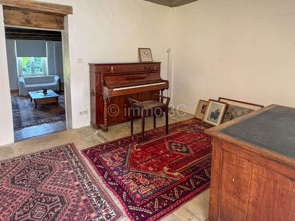 Maison à VILLEFAGNAN