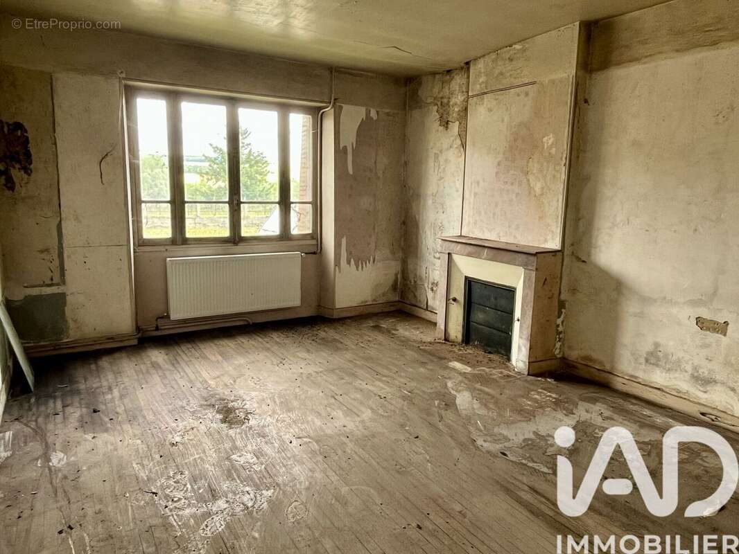 Maison 112 m² à Neuville-Sur-Vannes  - photo 7
