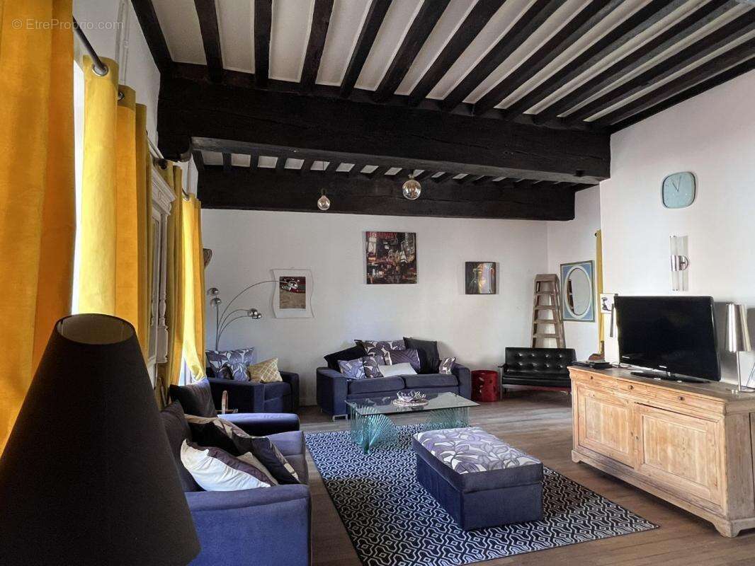 Maison à LACAPELLE-MARIVAL