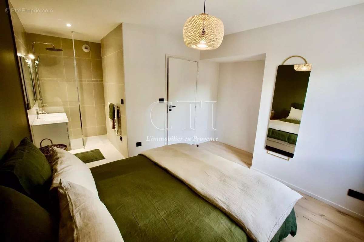 Appartement à VAISON-LA-ROMAINE