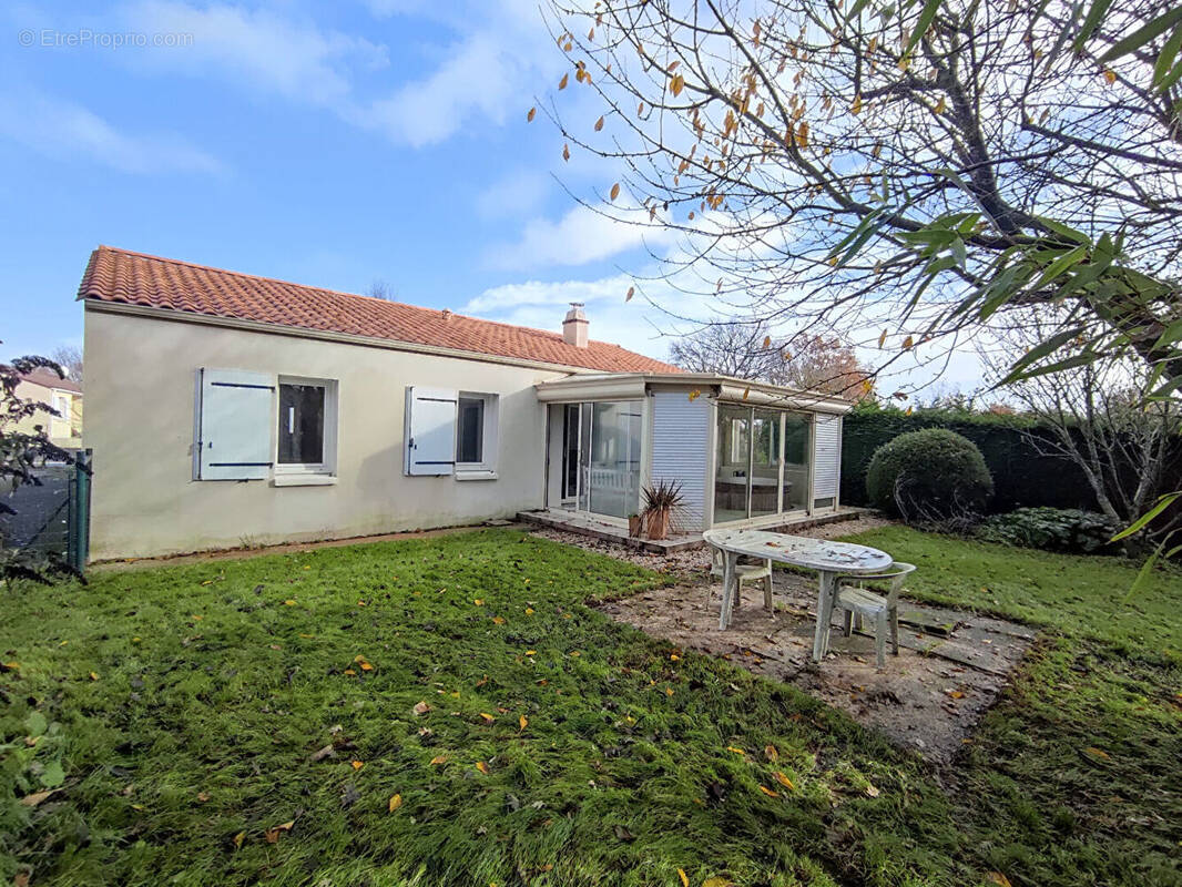 Maison à SAINTE-FLAIVE-DES-LOUPS