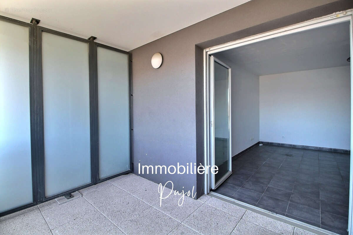 Appartement à MARSEILLE-2E
