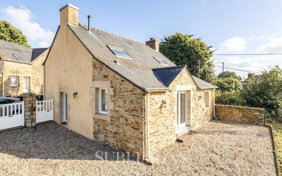 Maison à GRAND-CHAMP