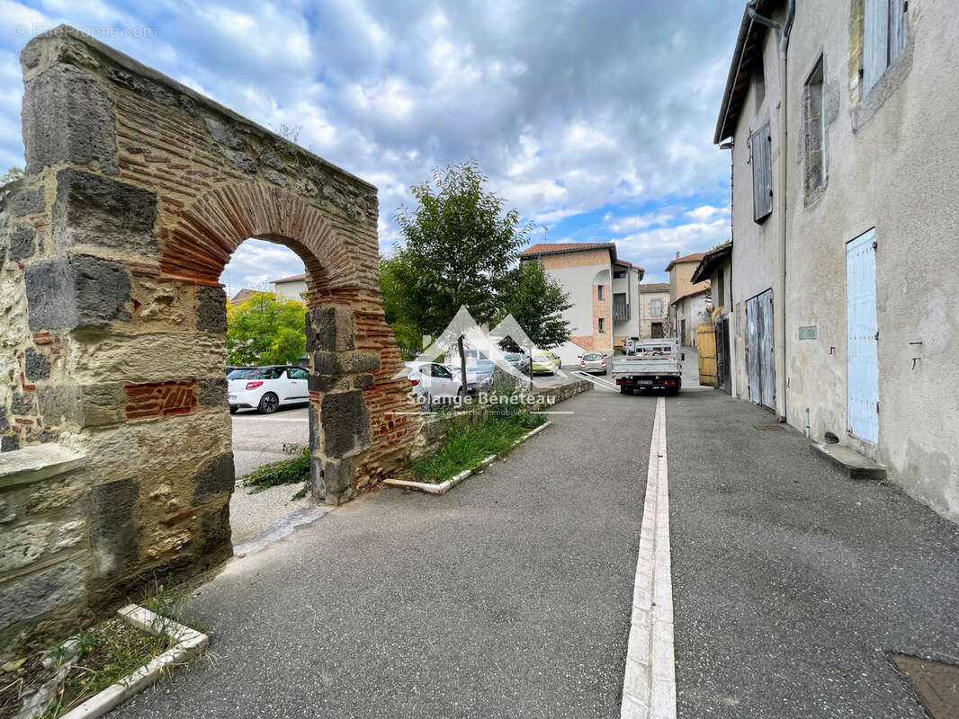 Maison à CLAIRAC