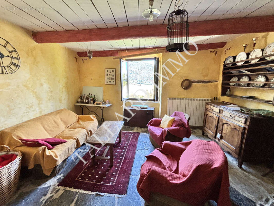 Venterol, maison 163 m2 + grages, caves et jardin. - photo 11