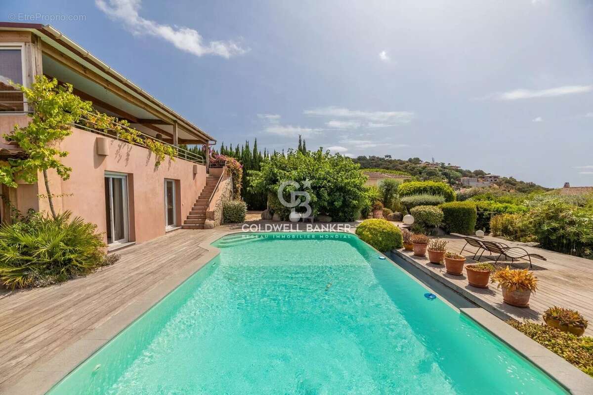 Maison à PORTO-VECCHIO