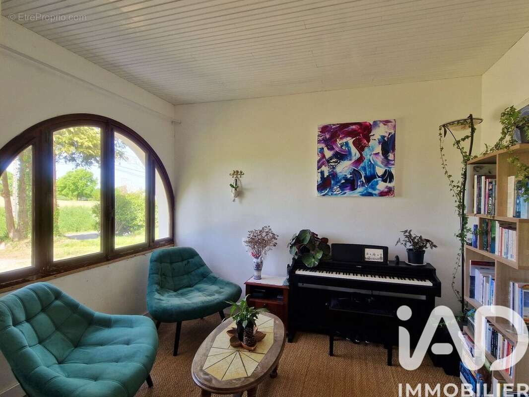 Maison 85 m² à Deviat  - photo 5