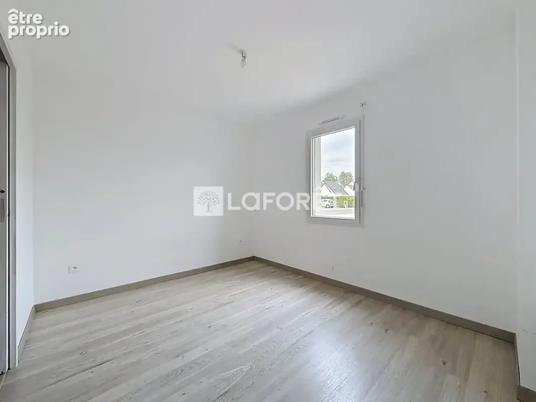 Maison Douvres La Delivrande 4 pièce(s) 85 m2 - photo 9
