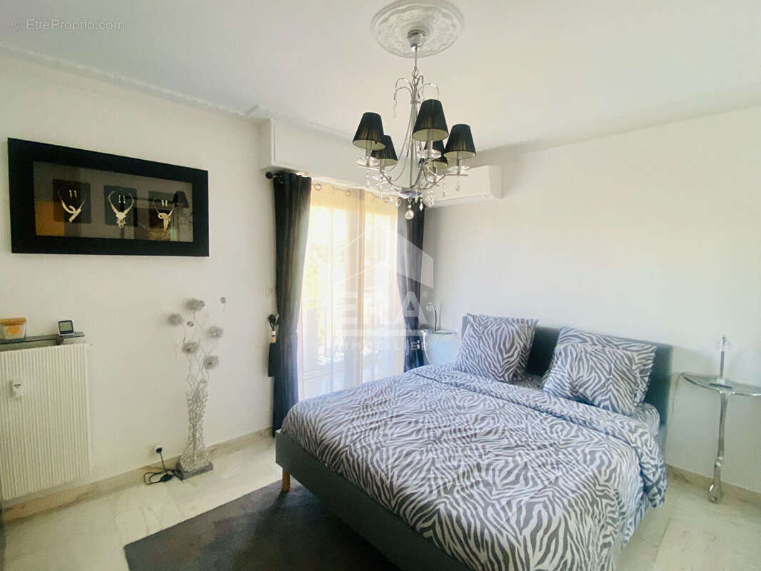 Appartement à LE CANNET