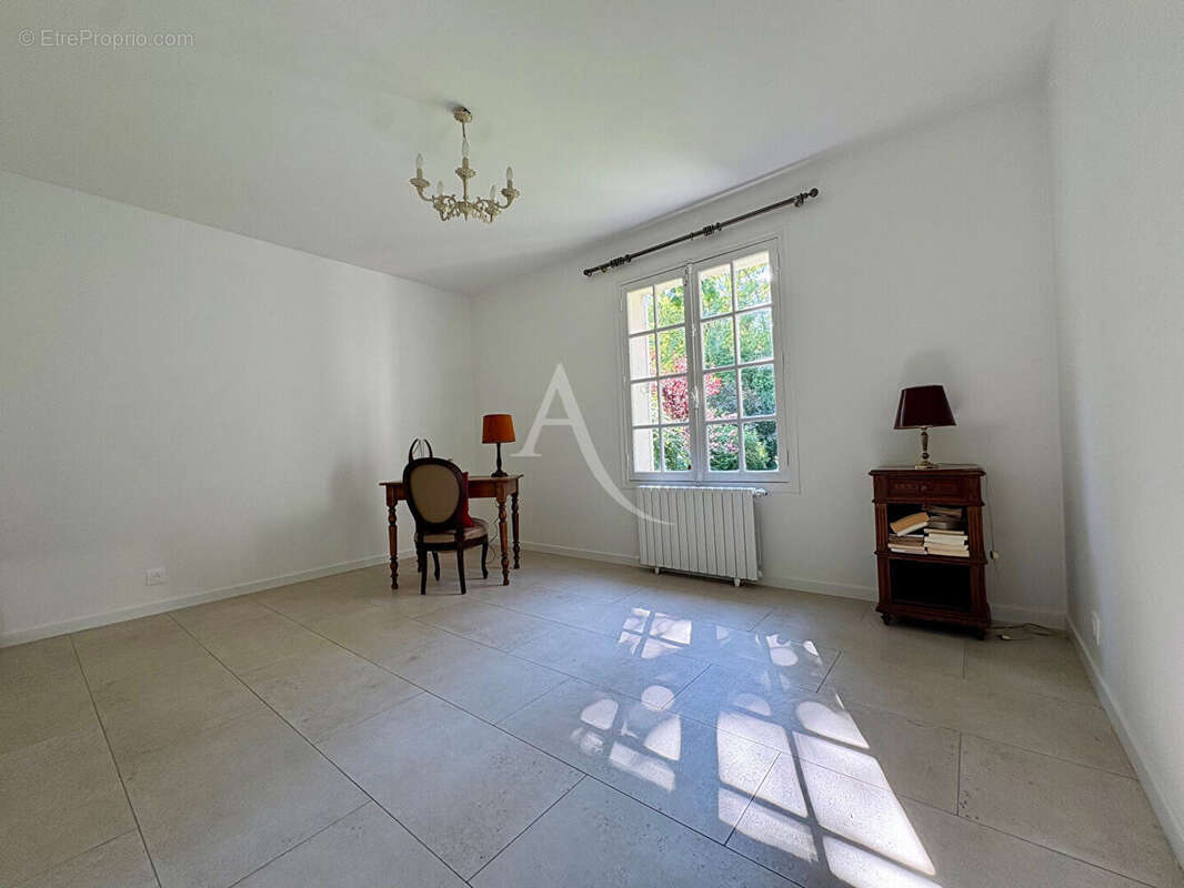 Maison à GIF-SUR-YVETTE