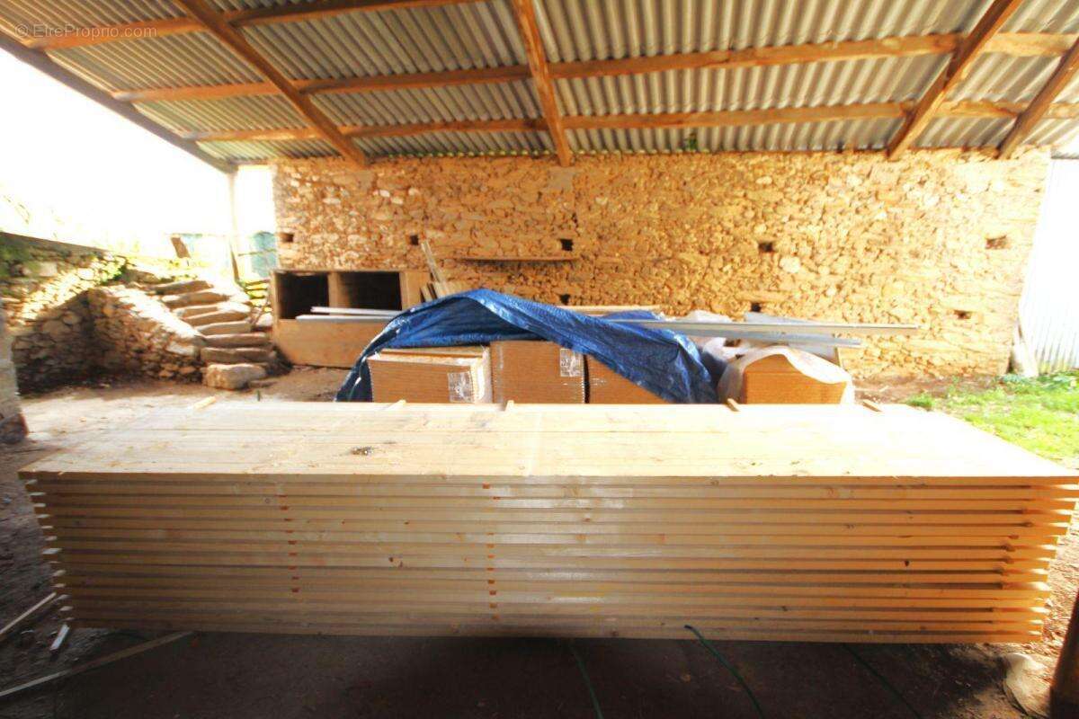 Maison à LA SALVETAT-PEYRALES