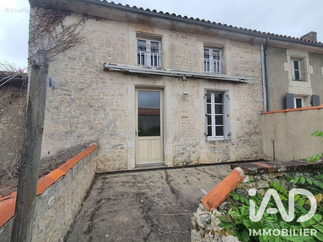 Photo 2 - Maison à LUCON