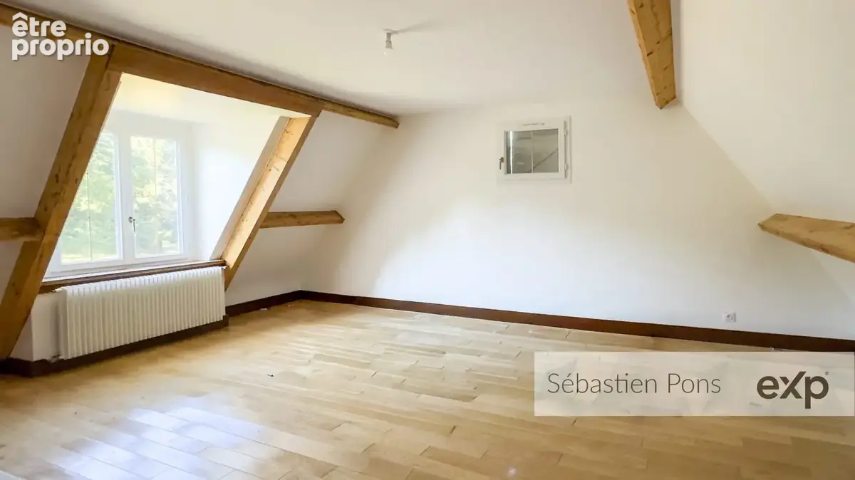 Maison 325 m² à La Boissiere-Ecole  - photo 7