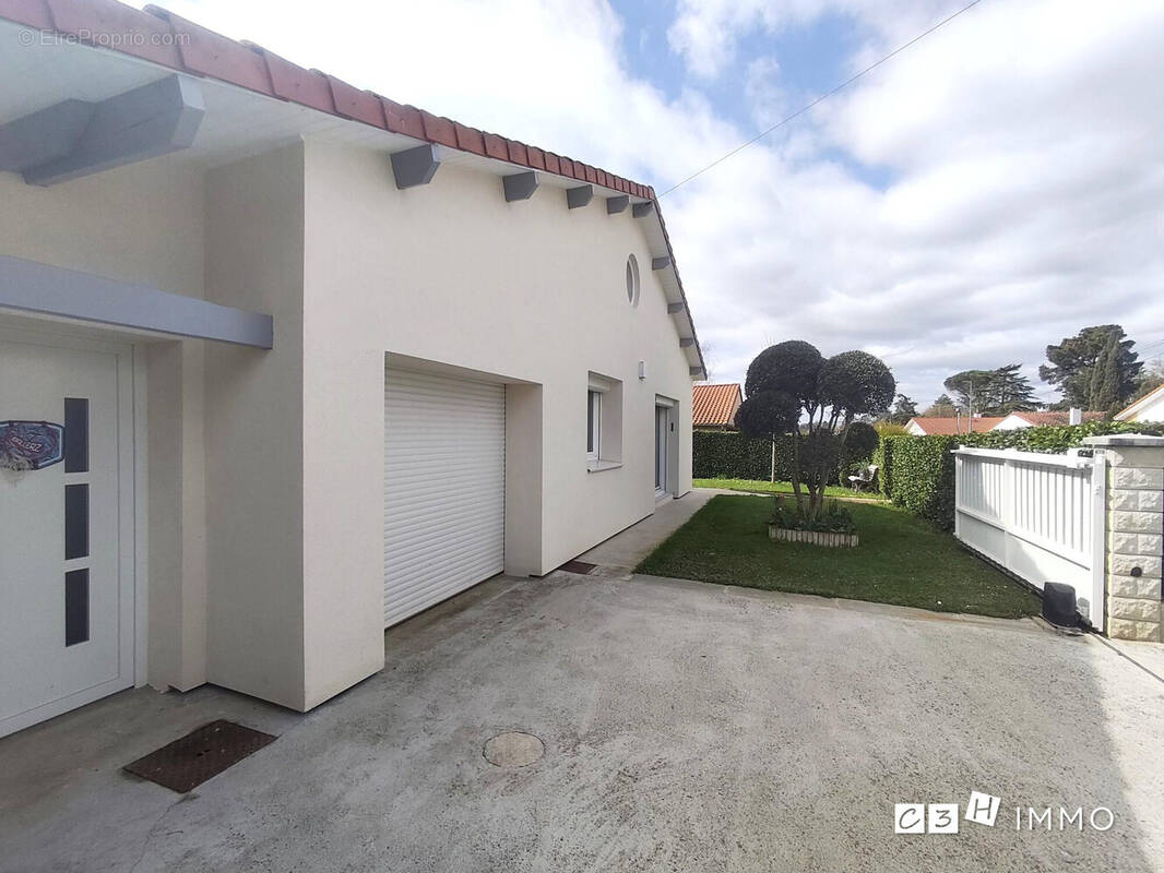 Maison à SAINT-JEAN