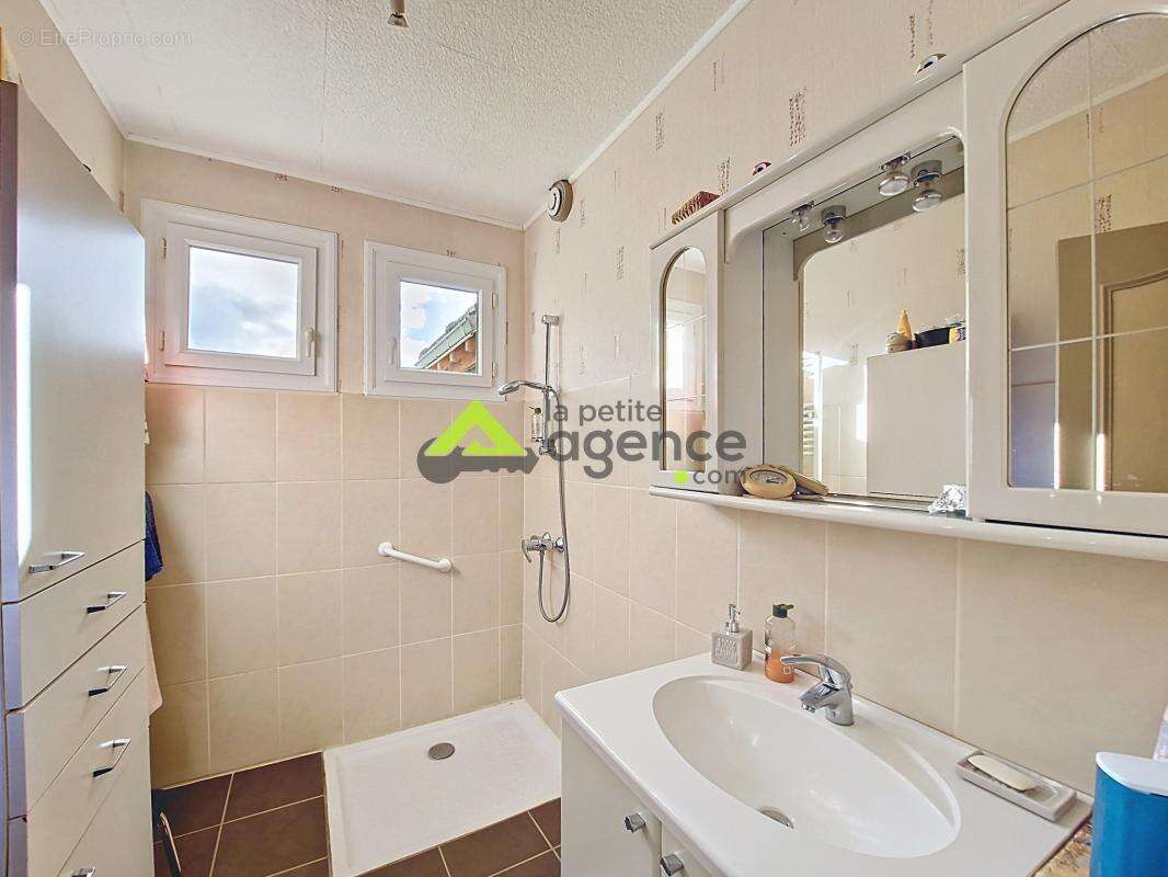 Maison à BOURGANEUF