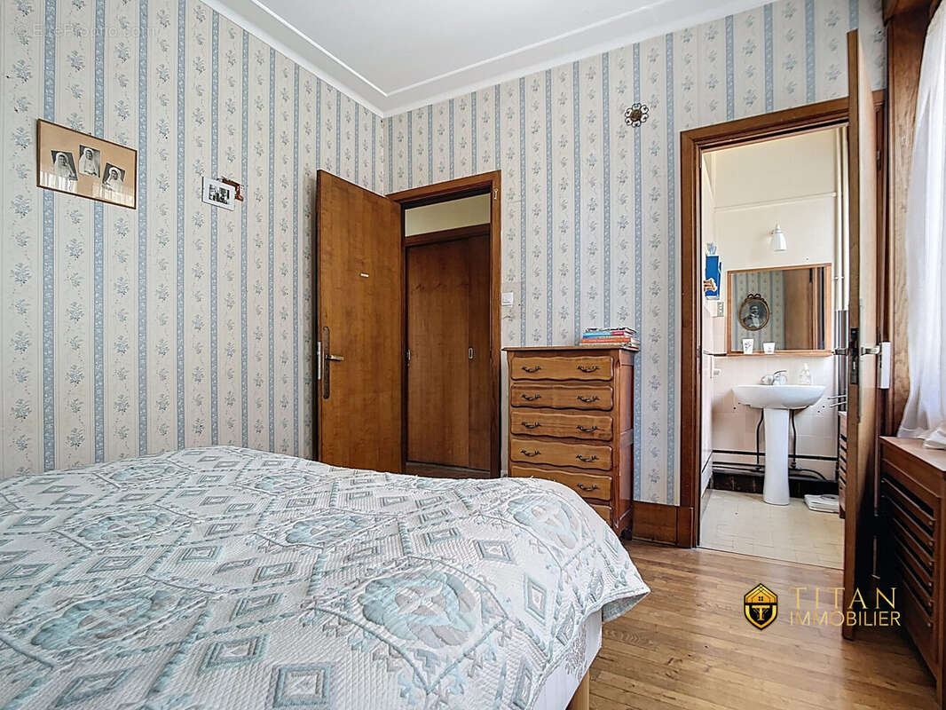  Grande maison de caractère à Dunkerque (59140) - Titan Immobilier   - Maison à DUNKERQUE