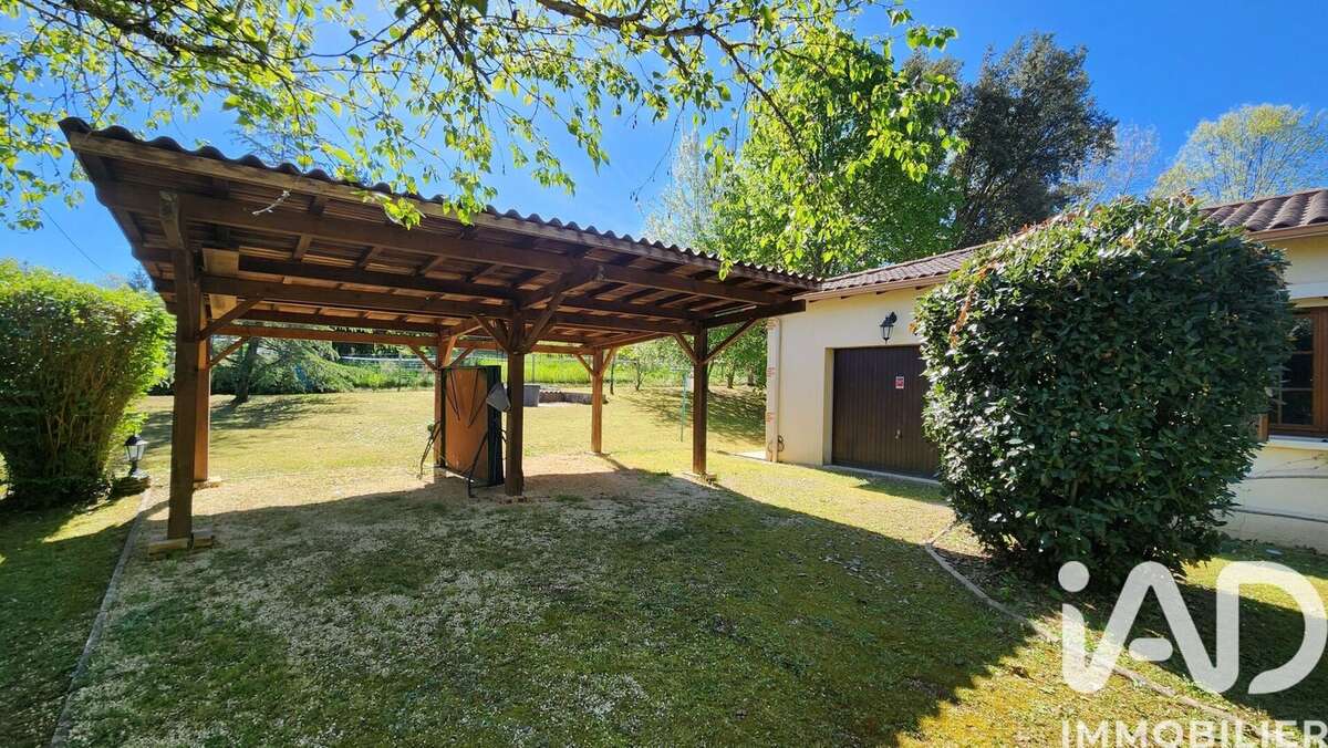 Maison 140 m² à Couze-Et-Saint-Front  - photo 5