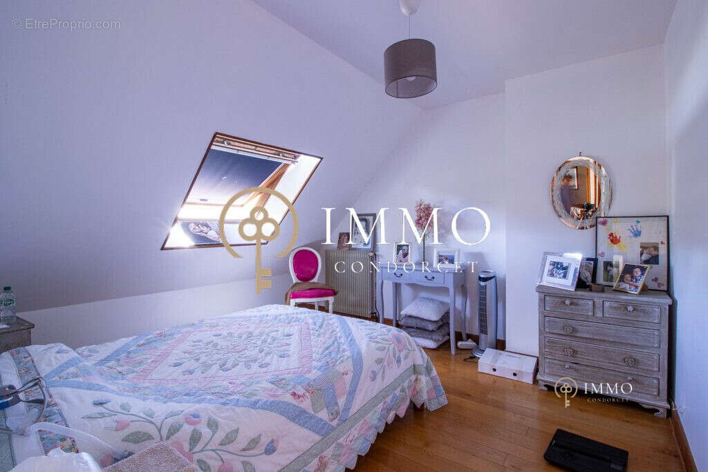 Maison 115 m² à Cachan  - photo 8