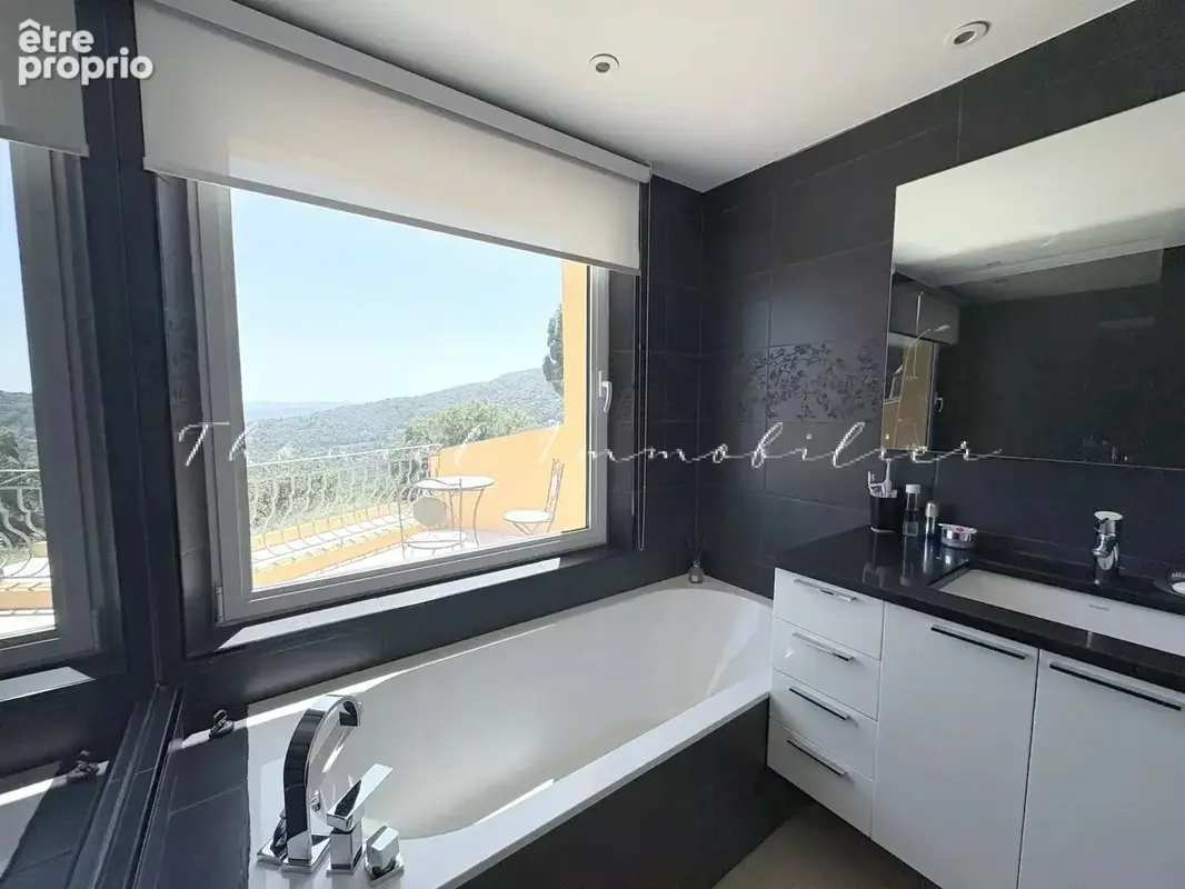 Villa avec vue exceptionnelle à vendre à La Garde Freinet - photo 9