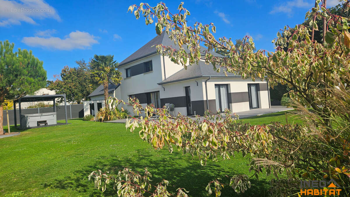 Maison à LA MEZIERE