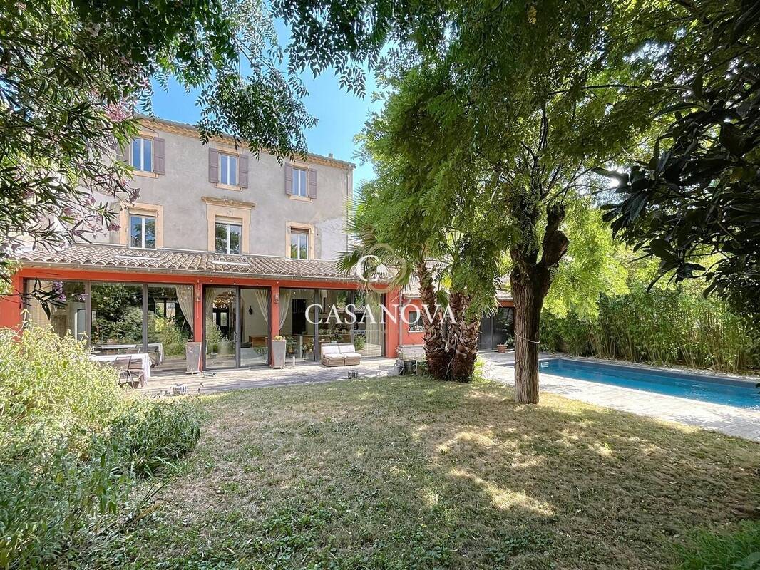Maison à MONTPEYROUX