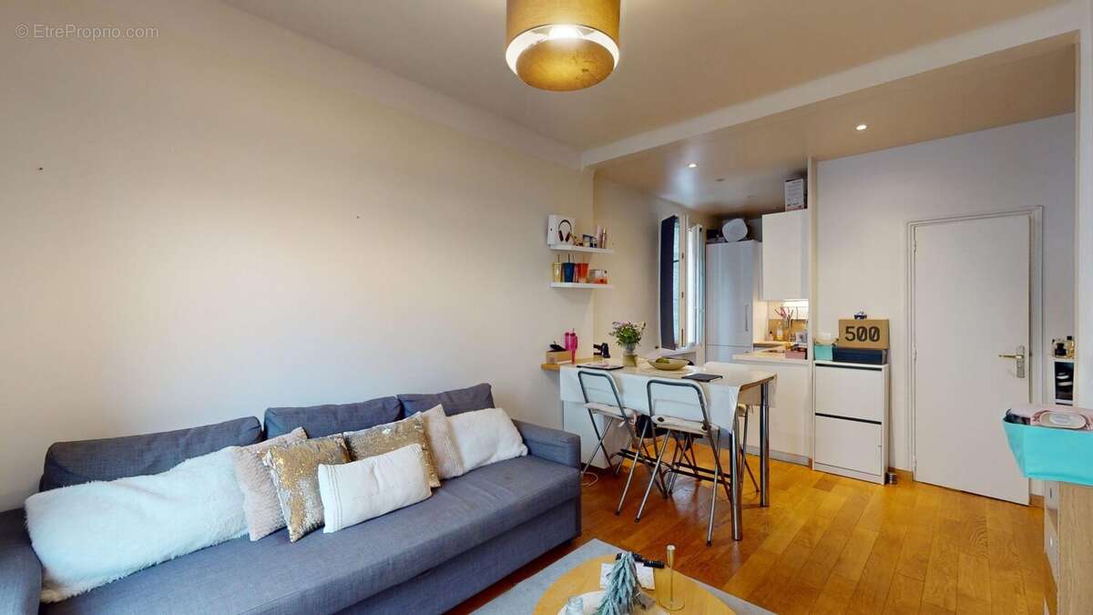 Appartement à PARIS-15E