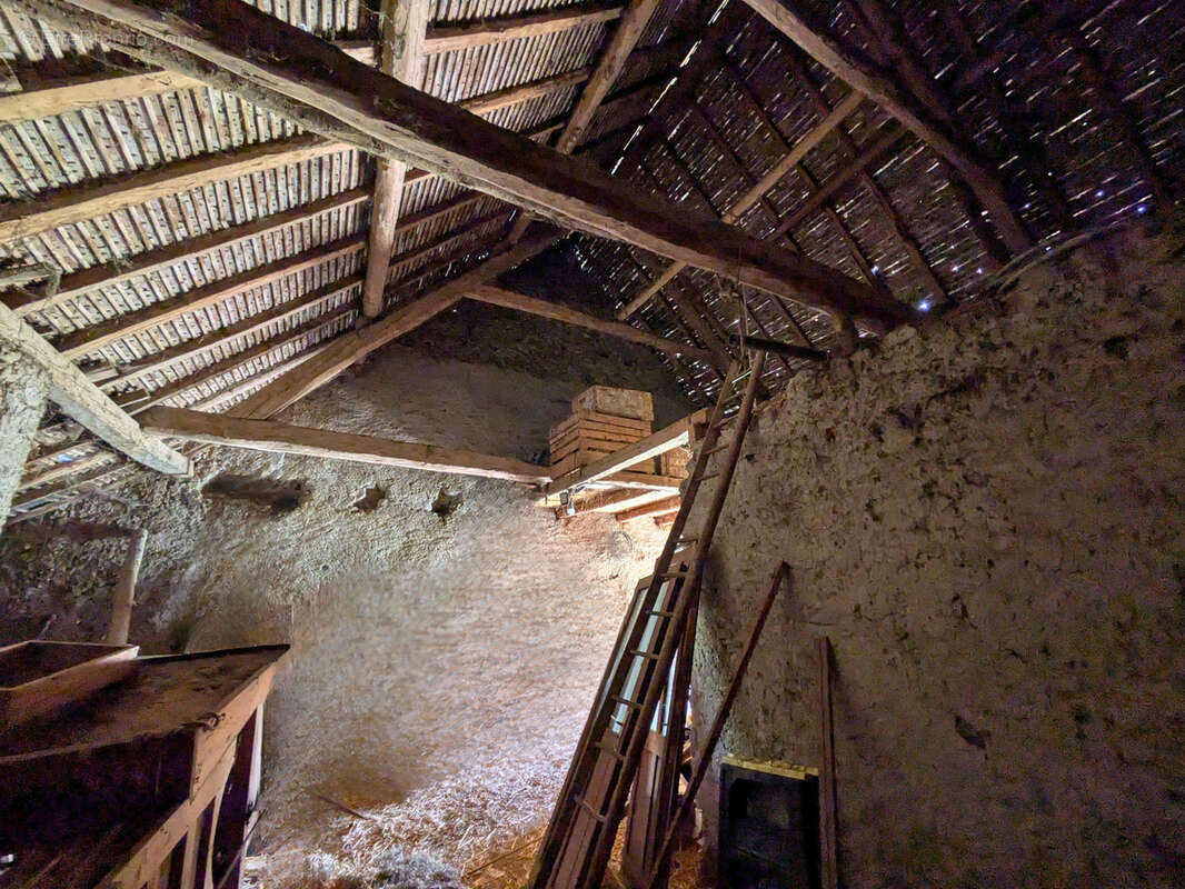 Maison de village en Pierre à Rénover au Cœur des Hautes-Alpes ! - photo 10