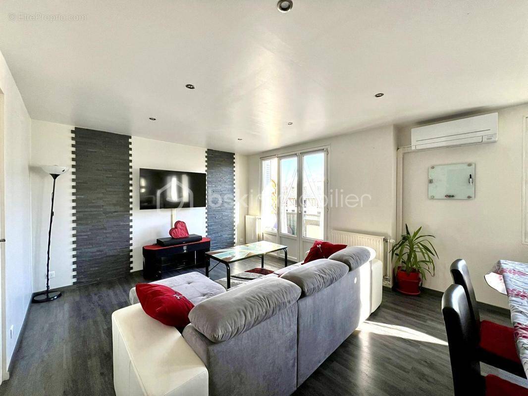 Appartement à LE PONT-DE-CLAIX