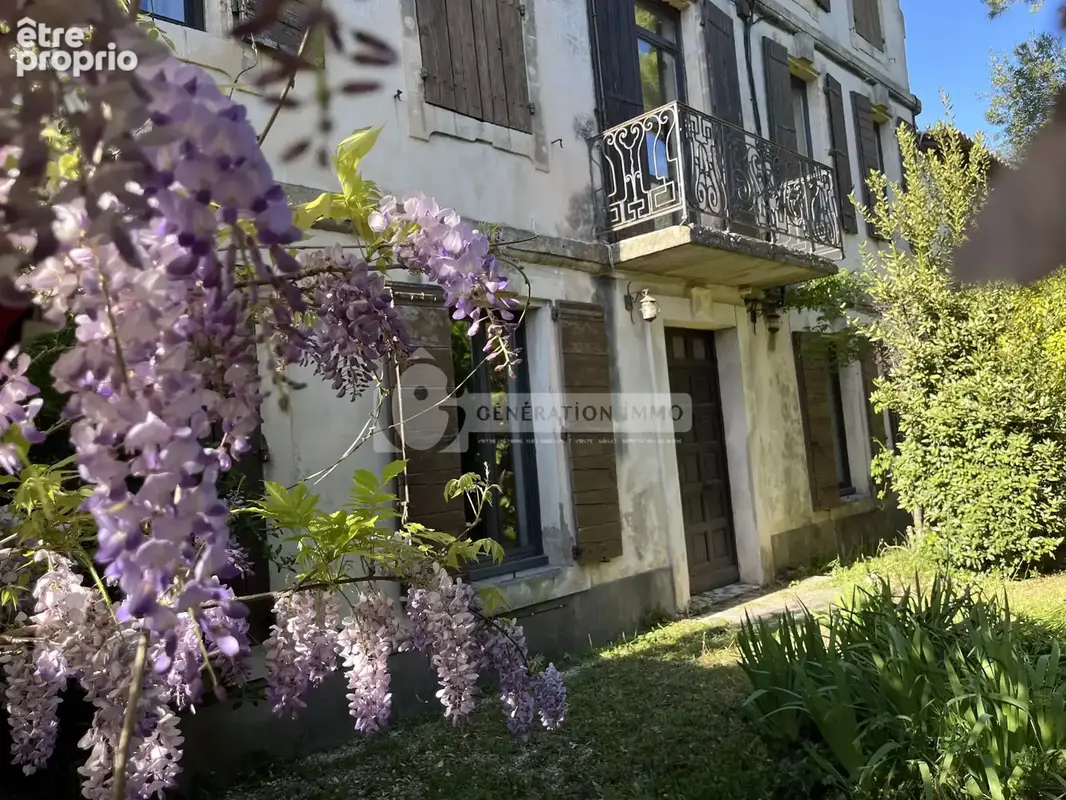 TARASCON secteur résidentiel - Maison bourgeoise des années 1900 - photo 2