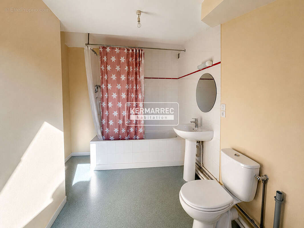 REZÉ - Type 4 - 75m² - photo 9