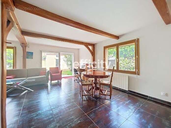 Maison à SUCY-EN-BRIE