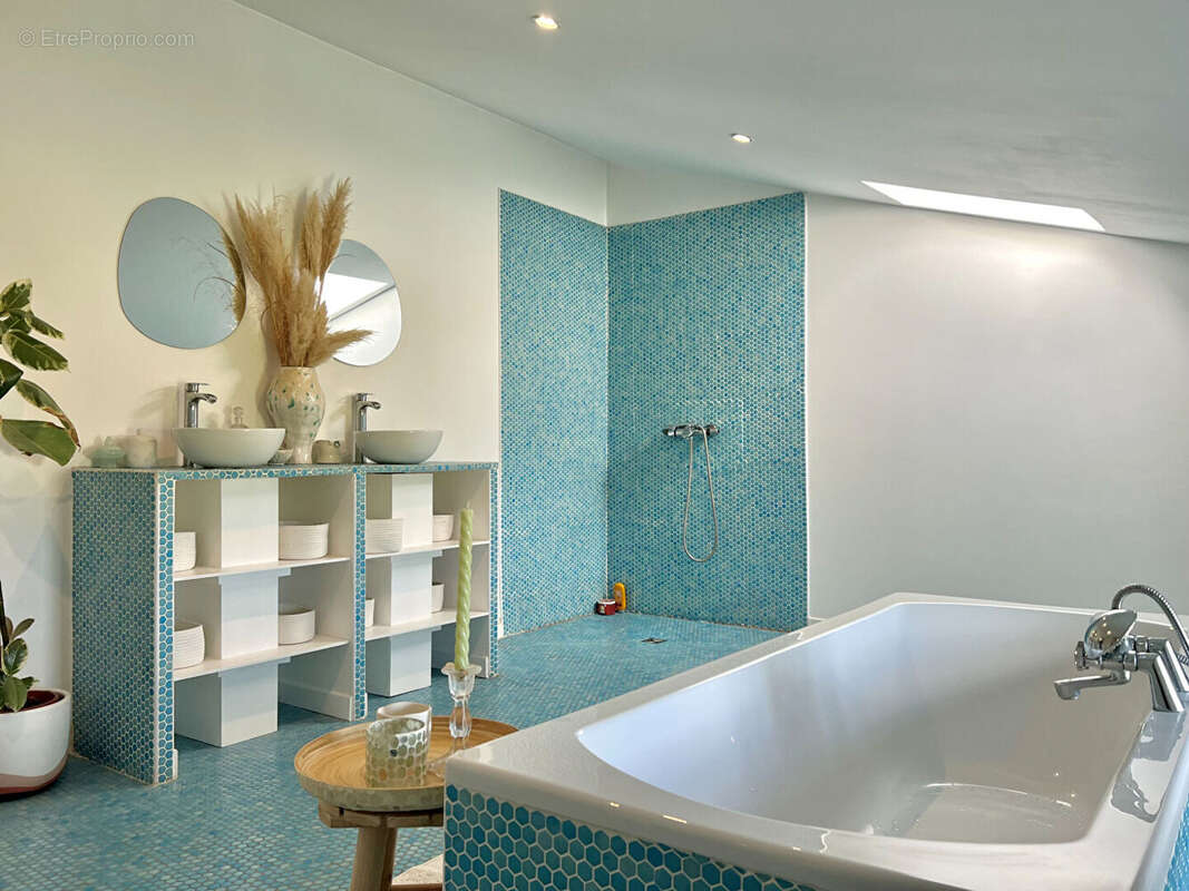 Maison à SAINT-ANDRE-DE-CUBZAC