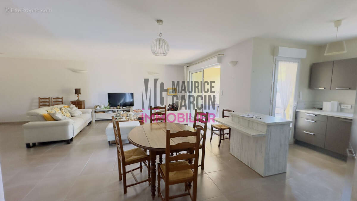 Maison à SARRIANS