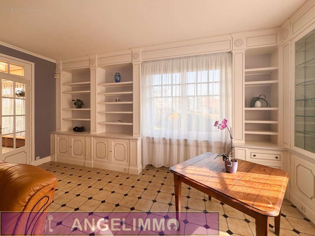 Maison à FRANCONVILLE