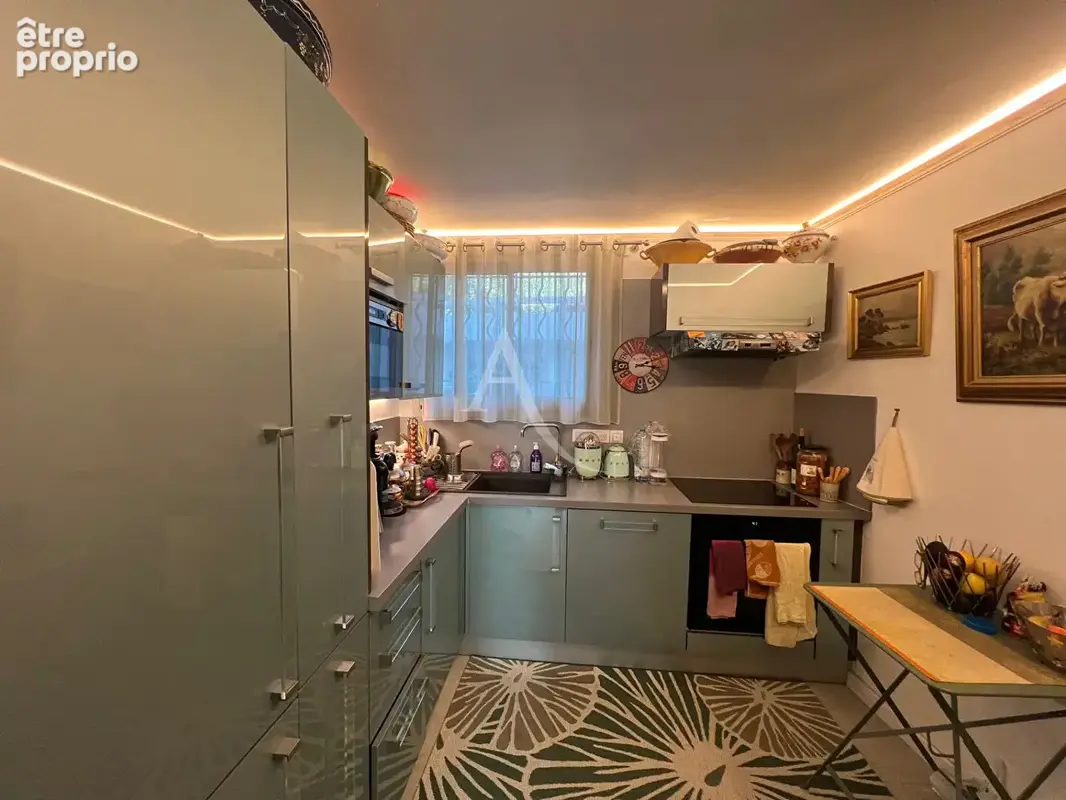 Appartement 3 pièces de standing au coeur d'une résidence confidentielle avec piscine - photo 11